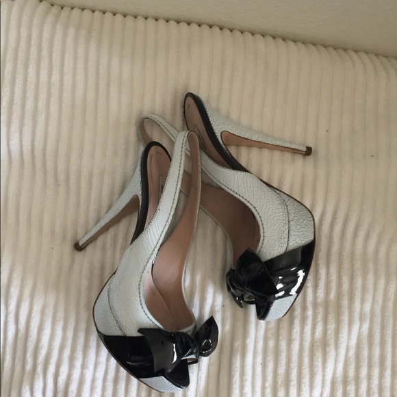 miu miu black and white bow heels - Picture 5 of 12